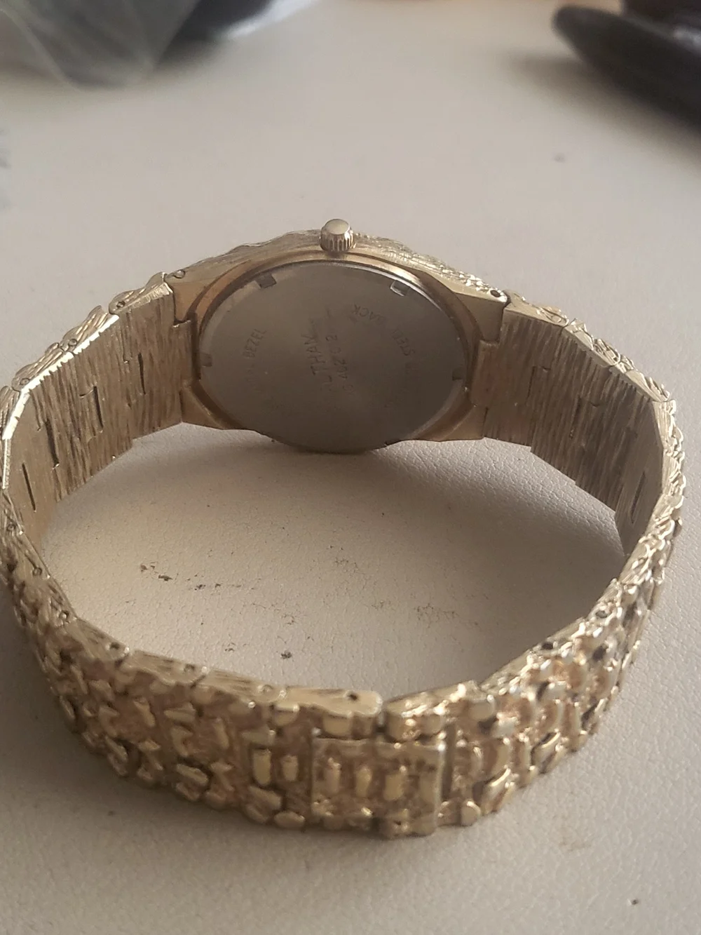 Vtg Waltham Goldtone/Black Diamond Nugget Style Men's Watch